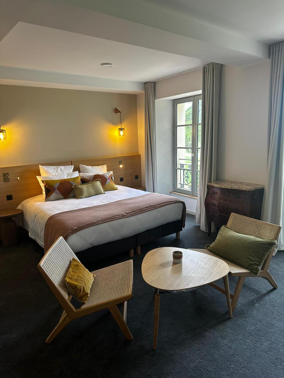 Hotel Domaine De L'Ecorcerie Fontaine-le-Comte Zewnętrze zdjęcie